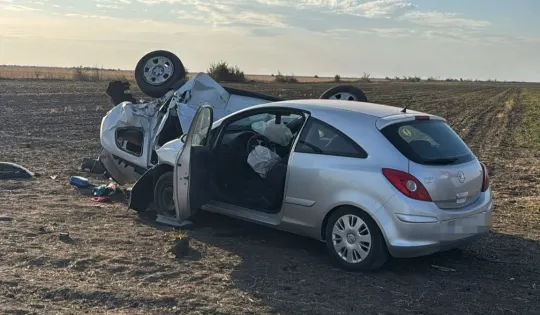 DN 561D lângă Rast: accident cu două autovehicule, trafic oprit